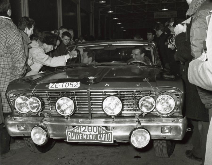  Ford Falcon 1964 года  (фото 13 из 24)